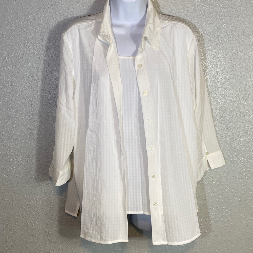 VNTG Joanna White Button Down Sheer Blouse with Attached Tank Size L